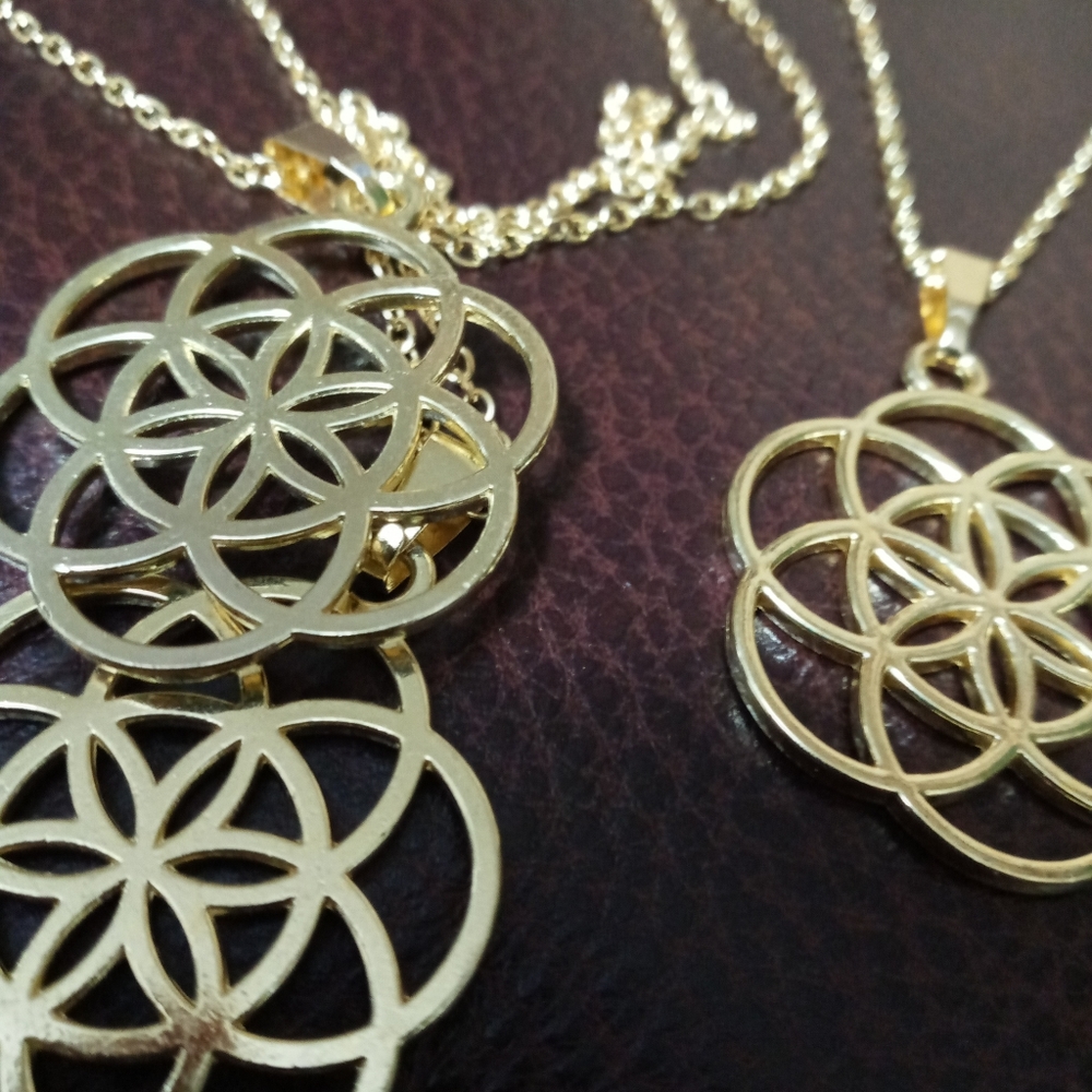 2 PK New Hot Sweet Flower Gold Plated 24" Necklace - Picture 3 of 5